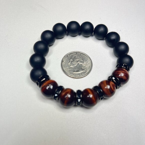 Men's Matt Onyx and Tigers Eye Stretch Beaded Bracelet - Picture 9 of 9